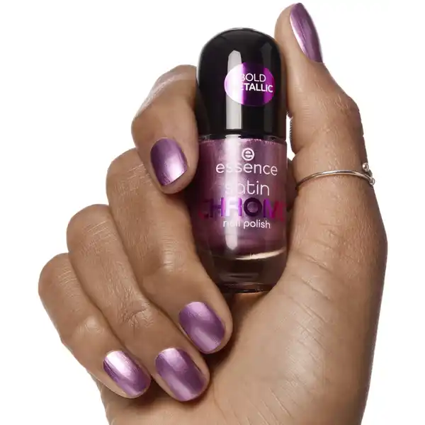 satin CHROME nail polish 02 Artificial Pinktelligence