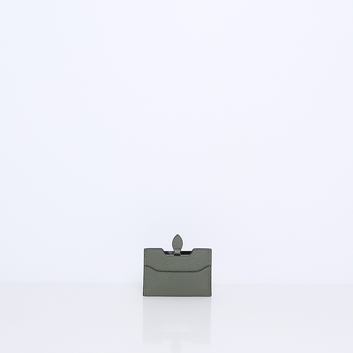 POLLY | PINE