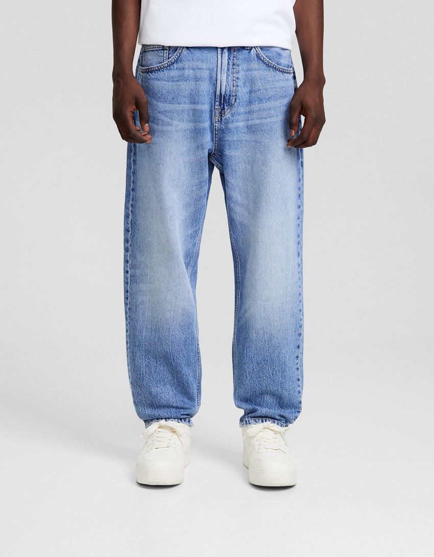 calças jeans folgadas