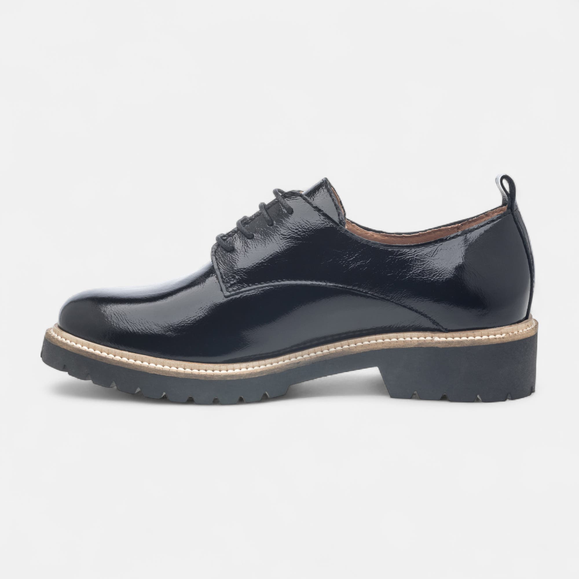 Derbies Femme en cuir noir vernis