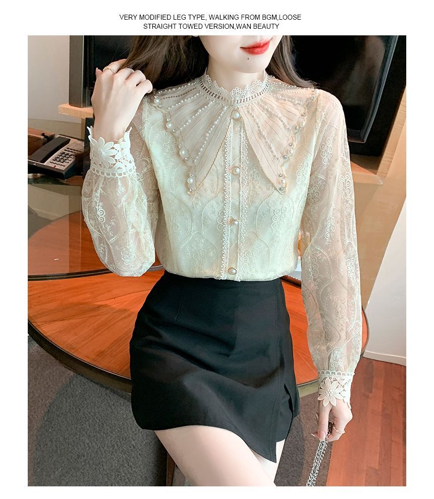 Isaaca - Blouse met lange mouwen en col, imitatieparels en kanten afwerking van chiffon