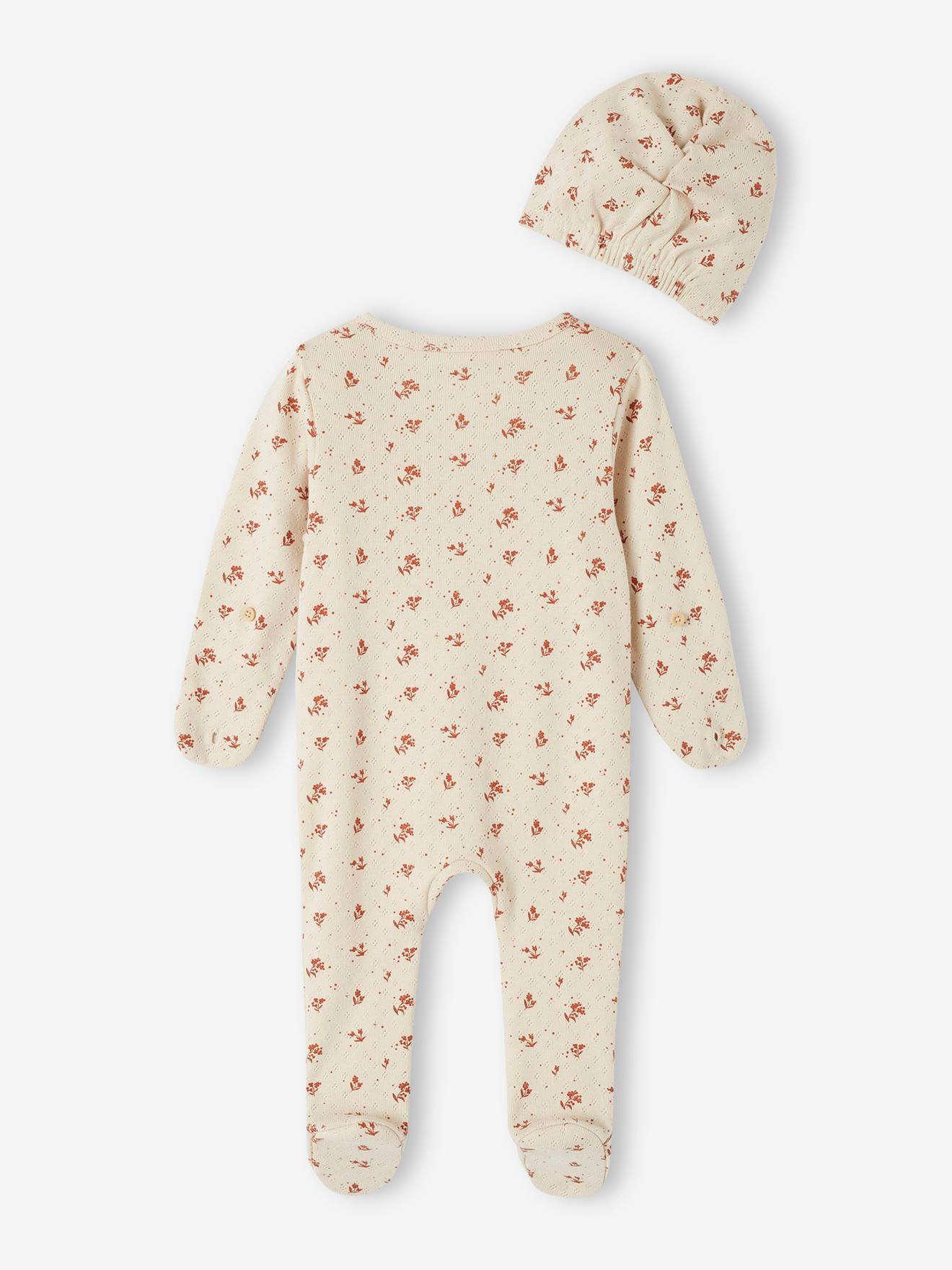 Macacão de bebê em malha vazada com gorro cinza pérola combinando