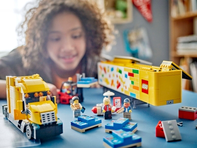 LEGO Gele vrachtwagen (60440)
