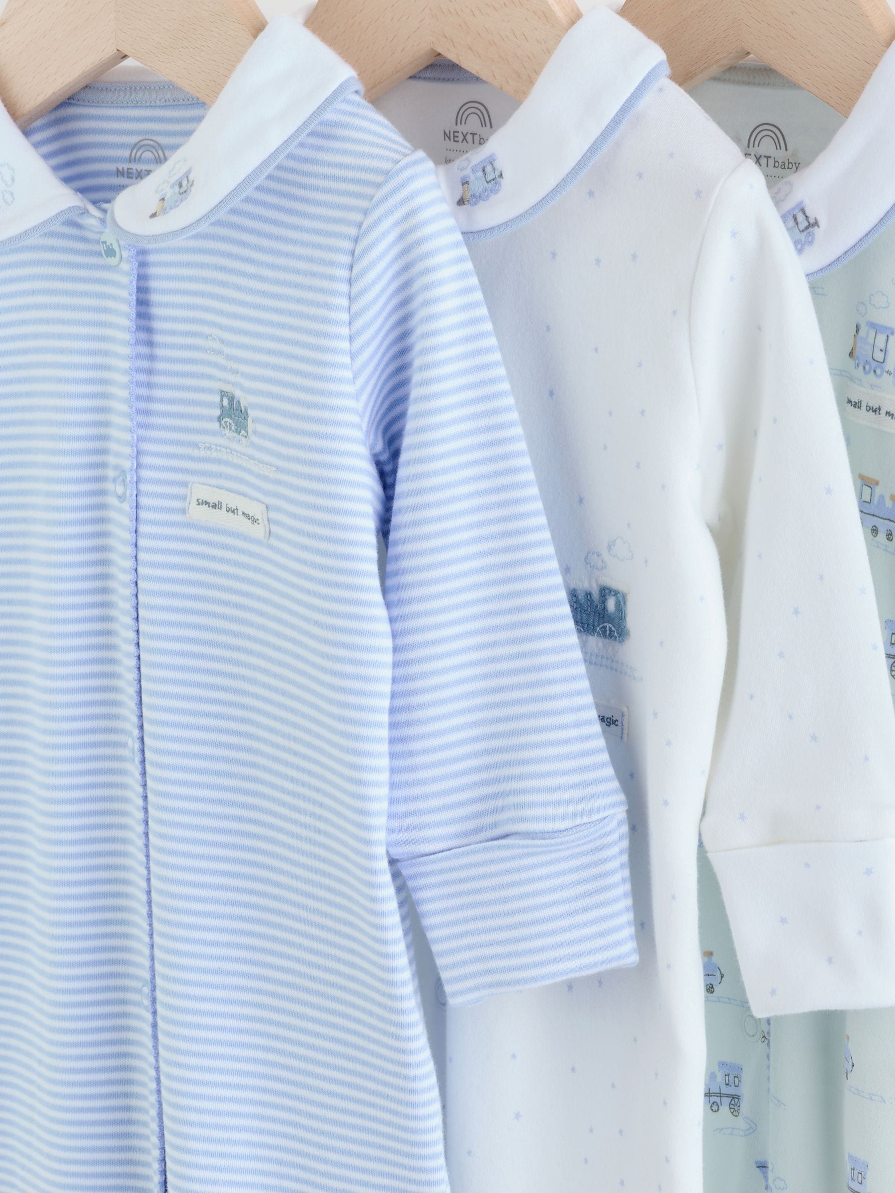 Wit/blauw - 3 babypyjama's met borduursel