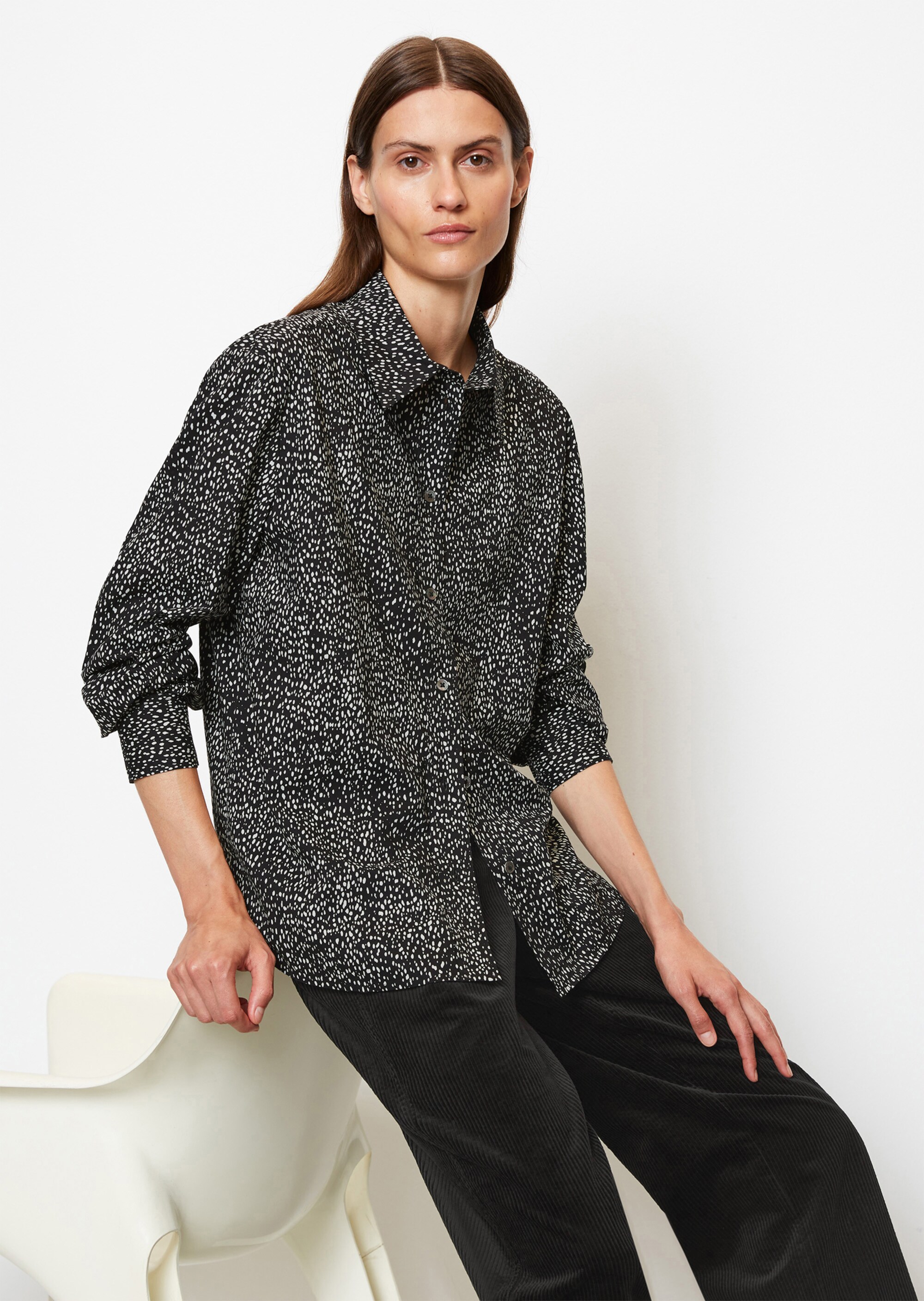 Ausgestellte Bluse mit Allover-Print aus Papertouch-Popeline