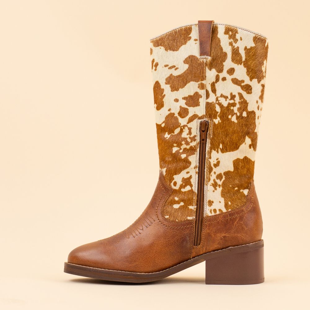 Myra Bag Pointy Beige Boots