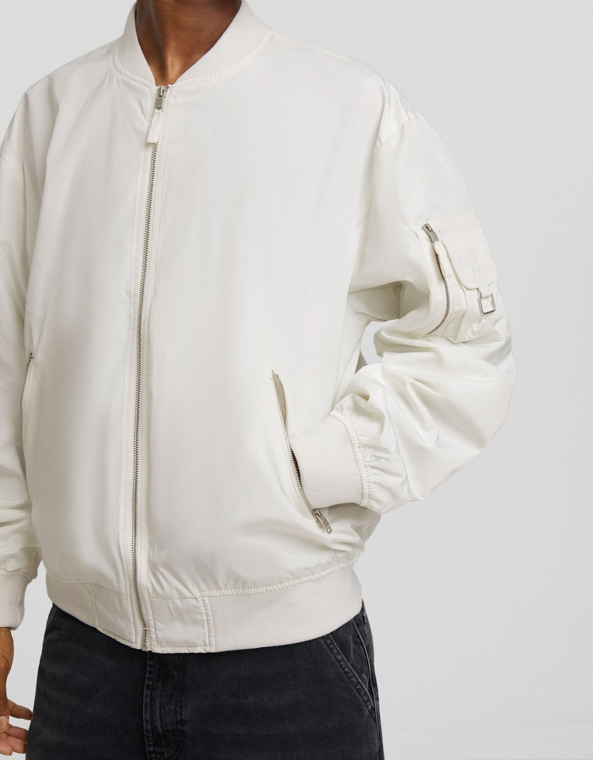 Jaqueta bomber técnica leve