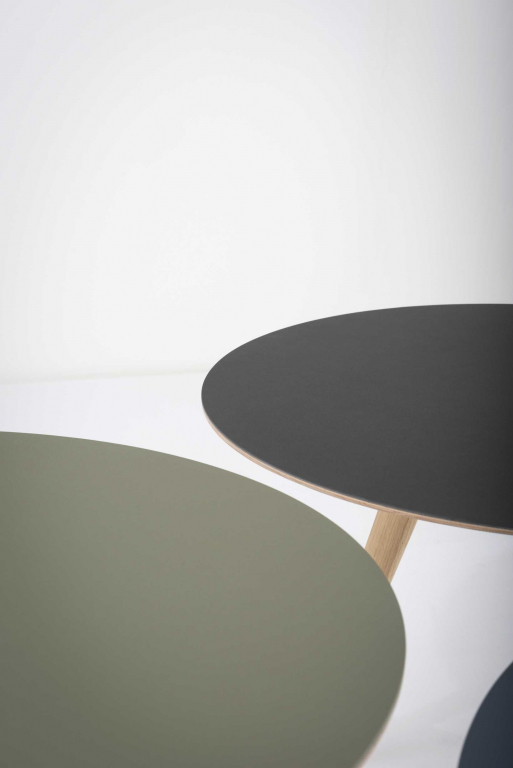 Gazzda Arp bijzettafel 55 Smokey Blue