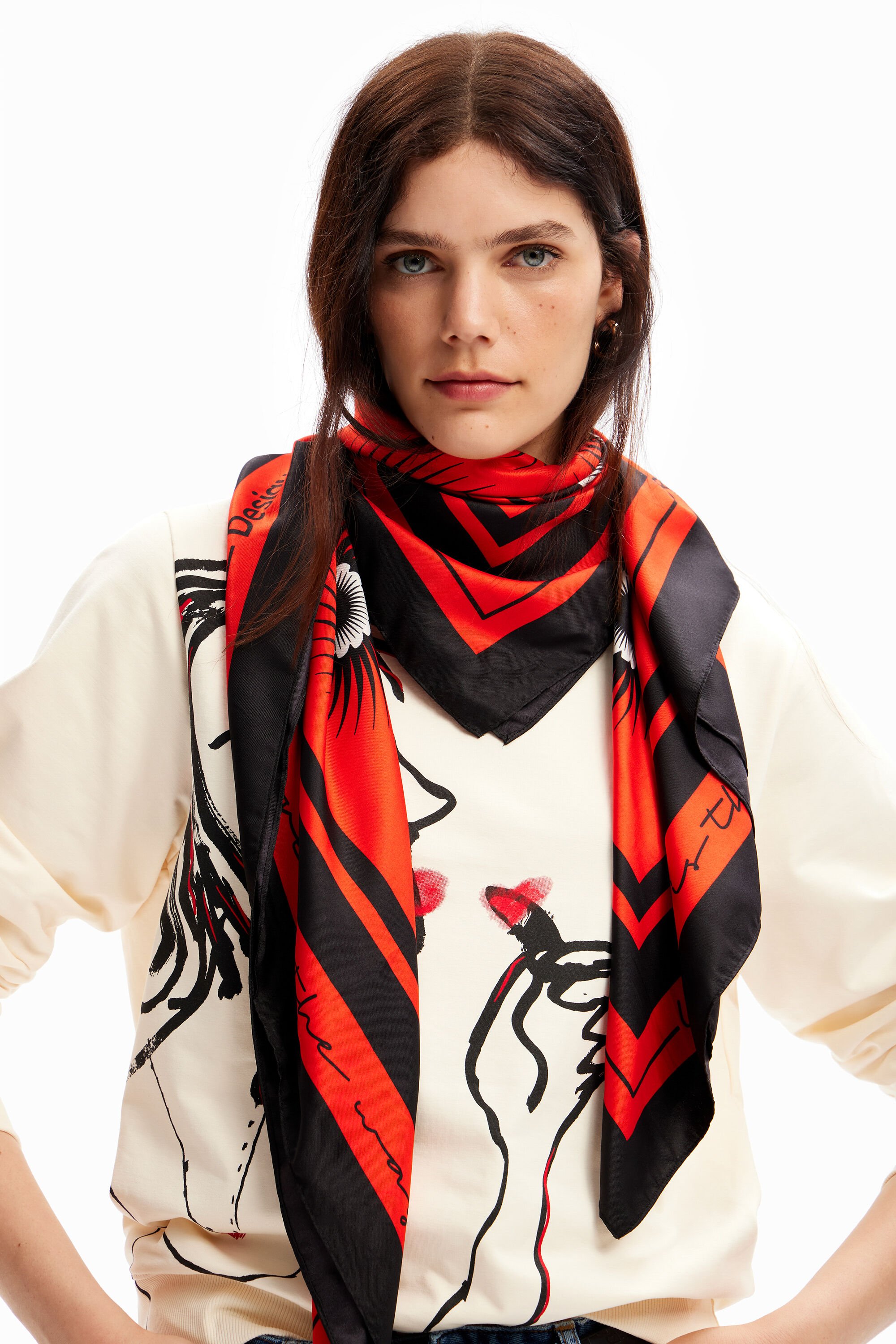 Foulard carré géométrique