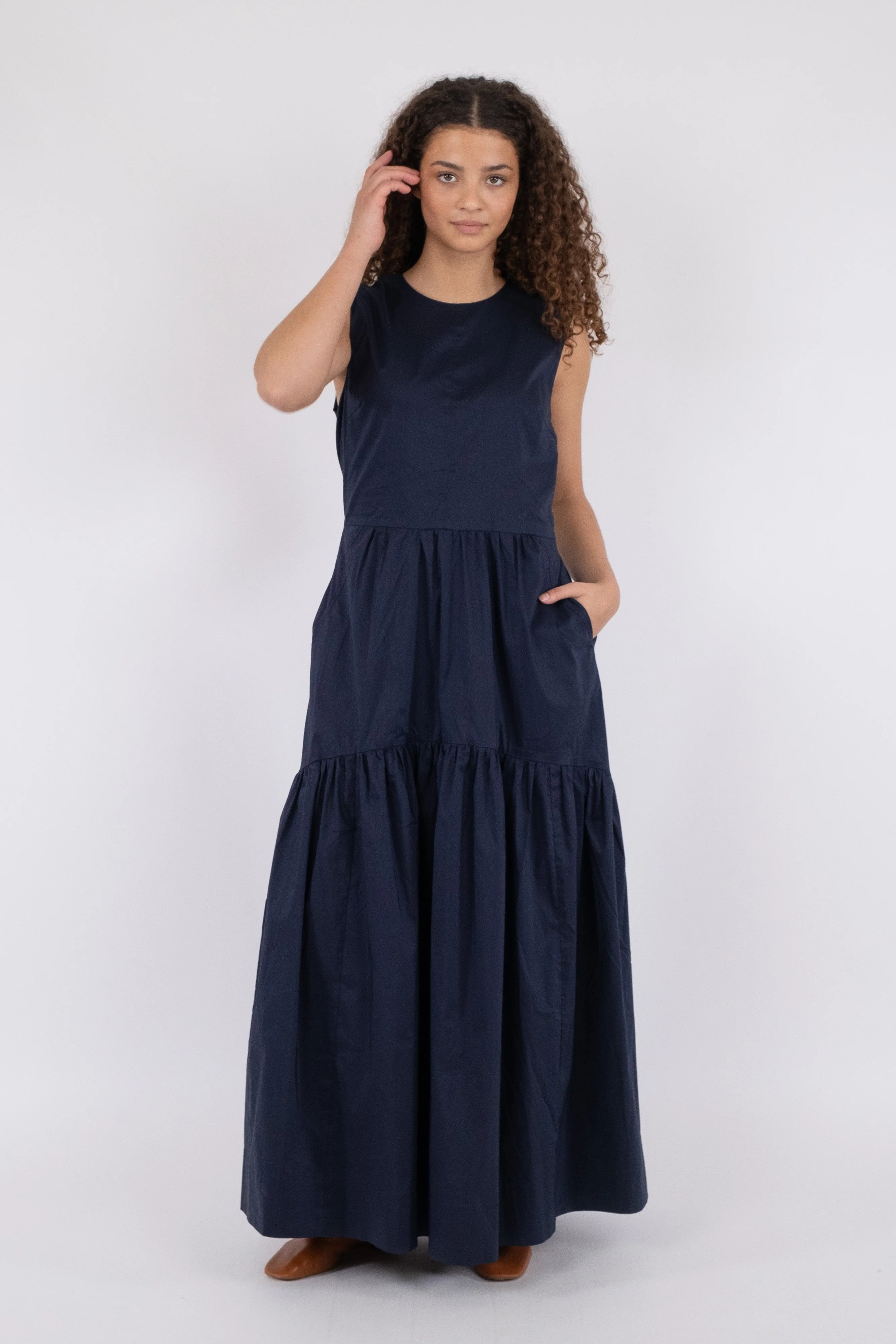Neo Noir  Eysha Poplin lang kjole - Navy