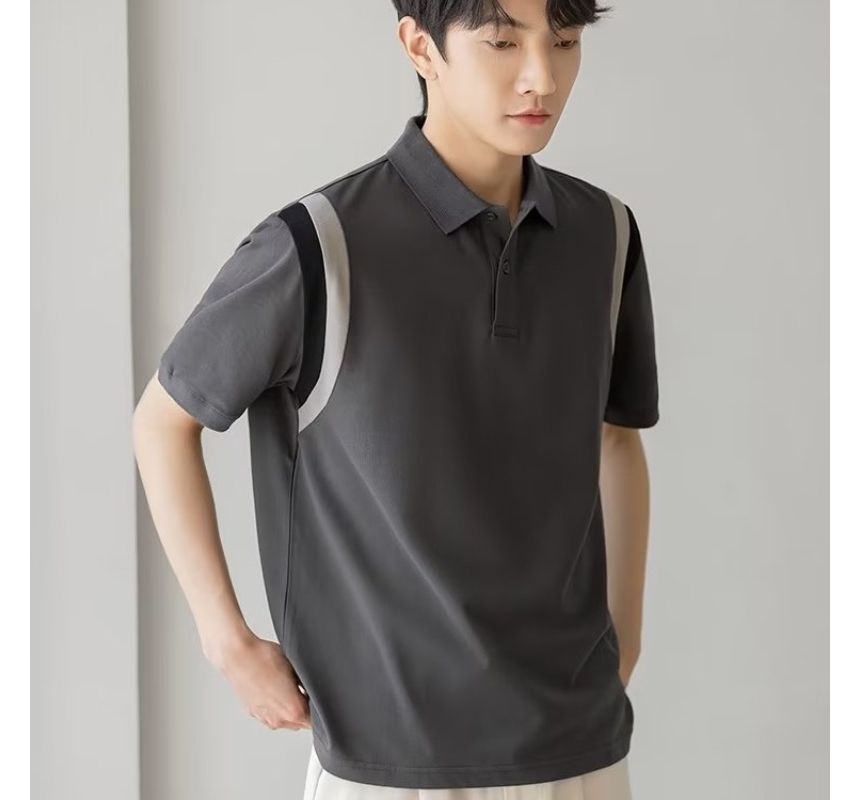 Wewewow - Gestreept T-shirt met korte mouwen en kraag