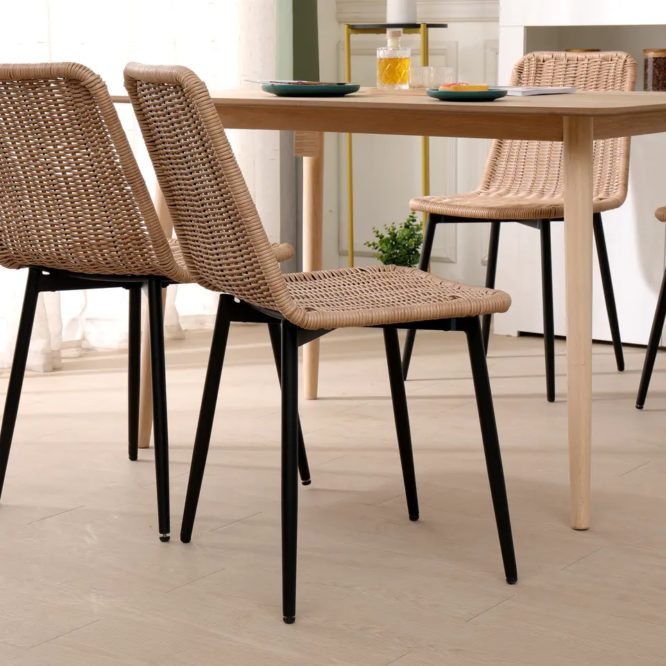 Set van 4 metalen tuinstoelen