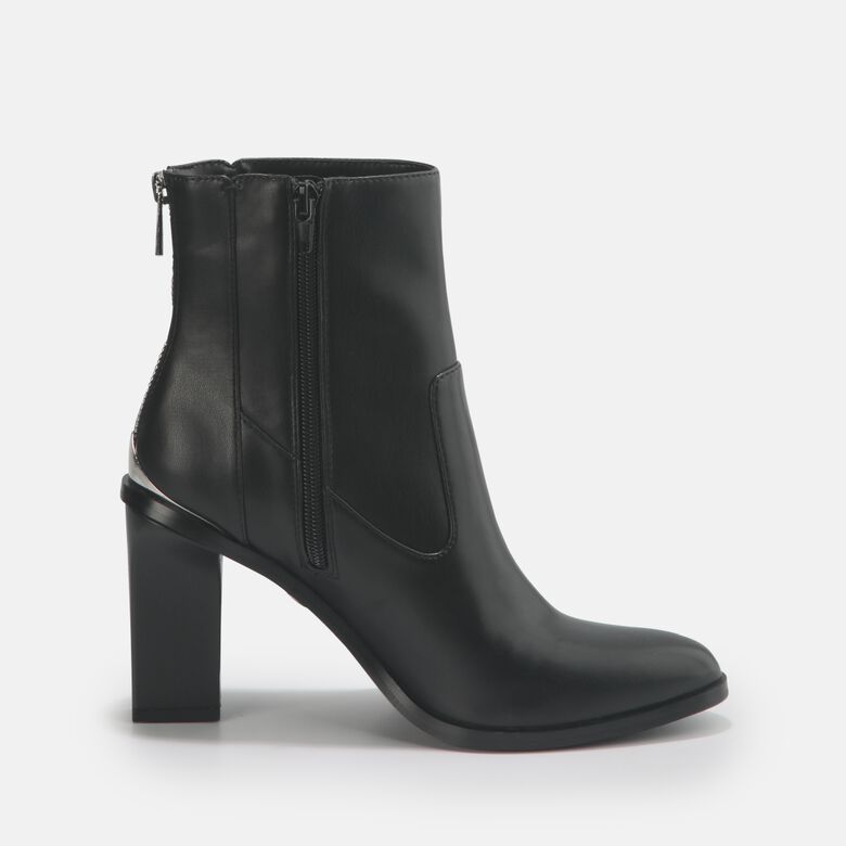 Zoe Ankle