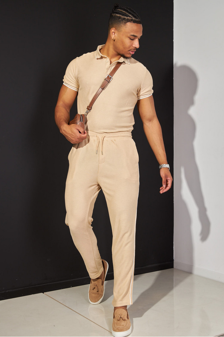 Ensemble 2 pièces polo + pantalon beige à détail blanc