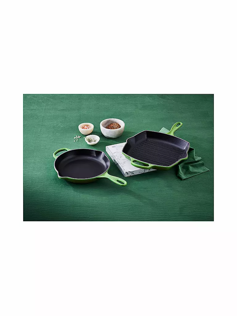 LE CREUSET Grillpfanne quadratisch Signature 26cm Bamboo Green grün