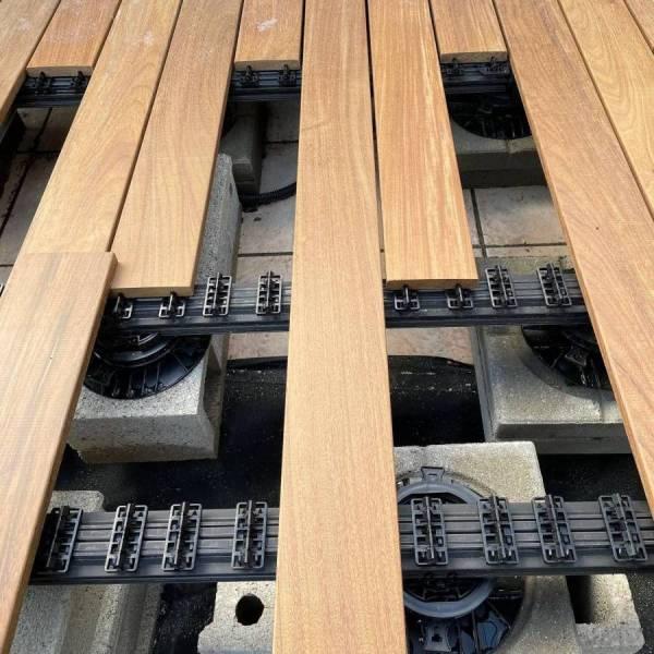 Lame de terrasse ipé sec séchoir clipsable lx2m10 ou 2100mm gamme grad 21*120mm 1 face bombée