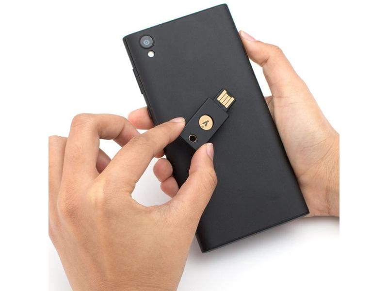 Yubico YubiKey 5 NFC FIPS FW 5.4 USB-A, 1 Stück YubiKey 5 Serie