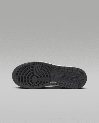 Air Jordan 1 Low SE Older Kids' Shoes