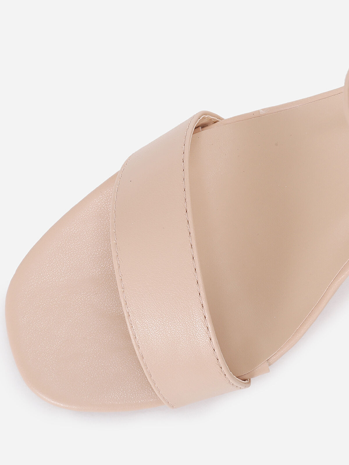 Sandales carrées en simili- Beige