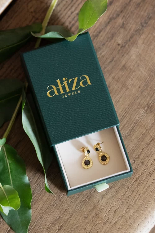 Aliza Sophia oorbellen in goud en zwart