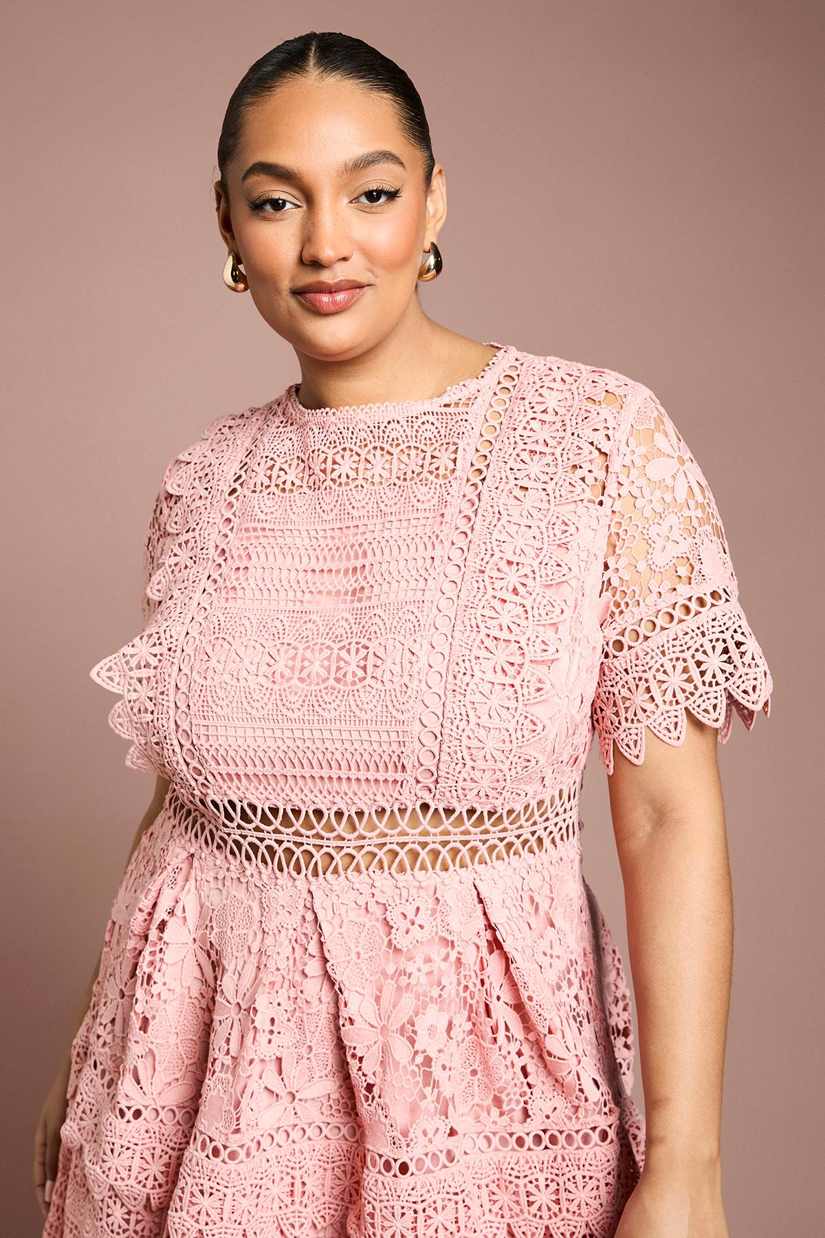 Coast Robe Midi en Dentelle à Manches Courtes Plus
