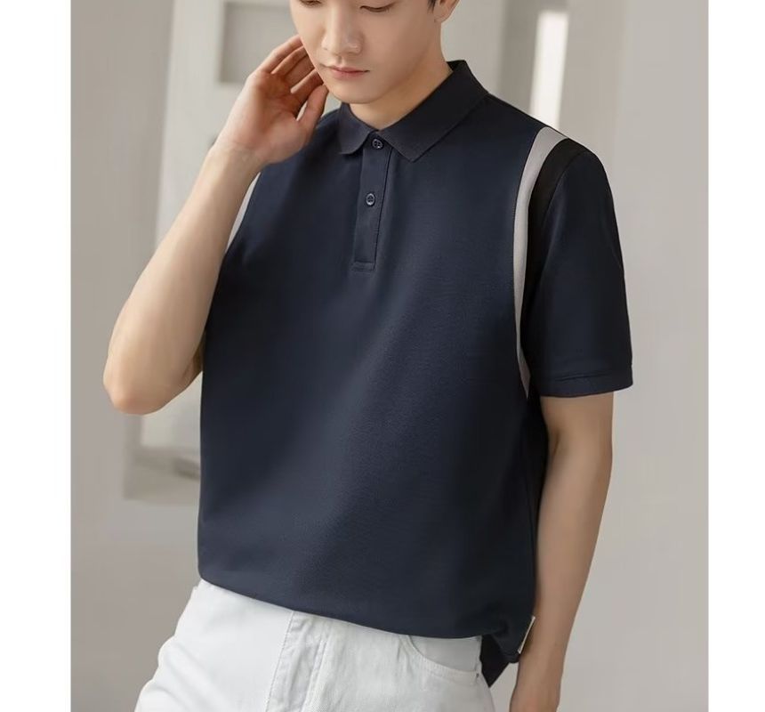 Wewewow - Gestreept T-shirt met korte mouwen en kraag