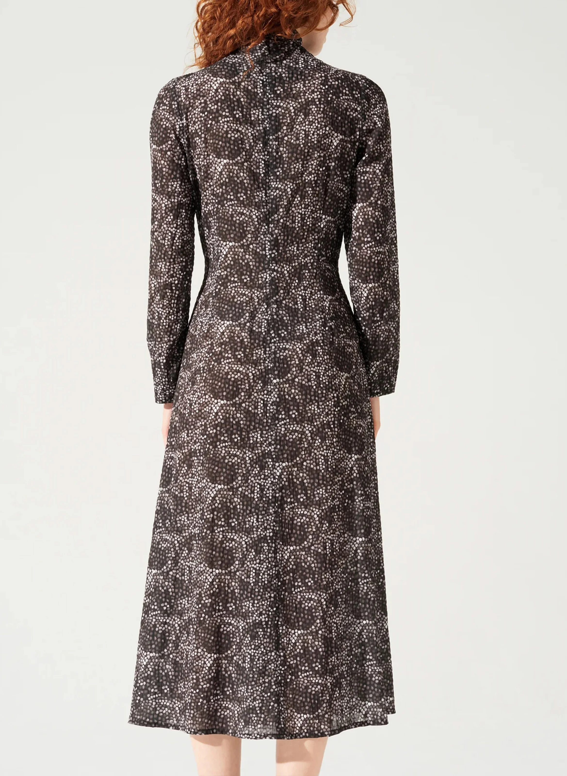 Robe col montant ajustée imprimée | Noir