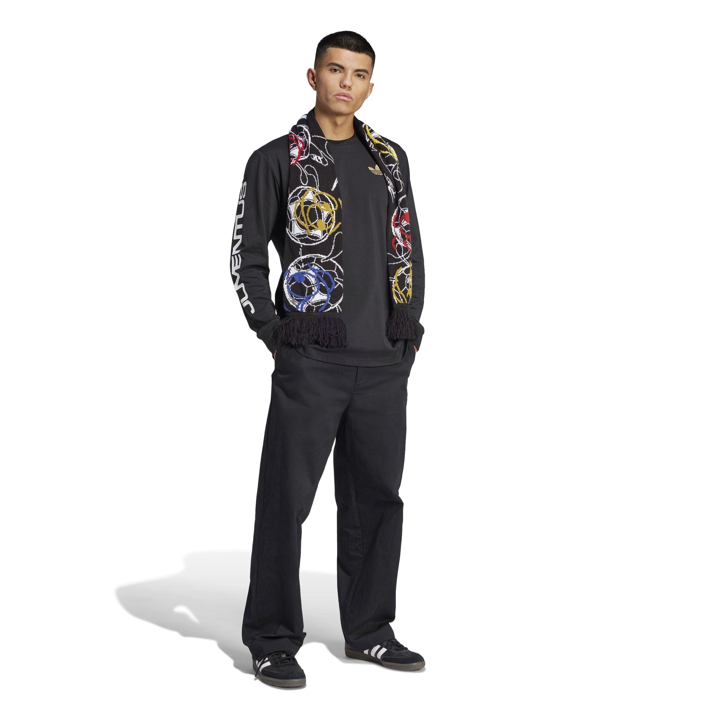 adidas Juventus Graphic T shirt Adults