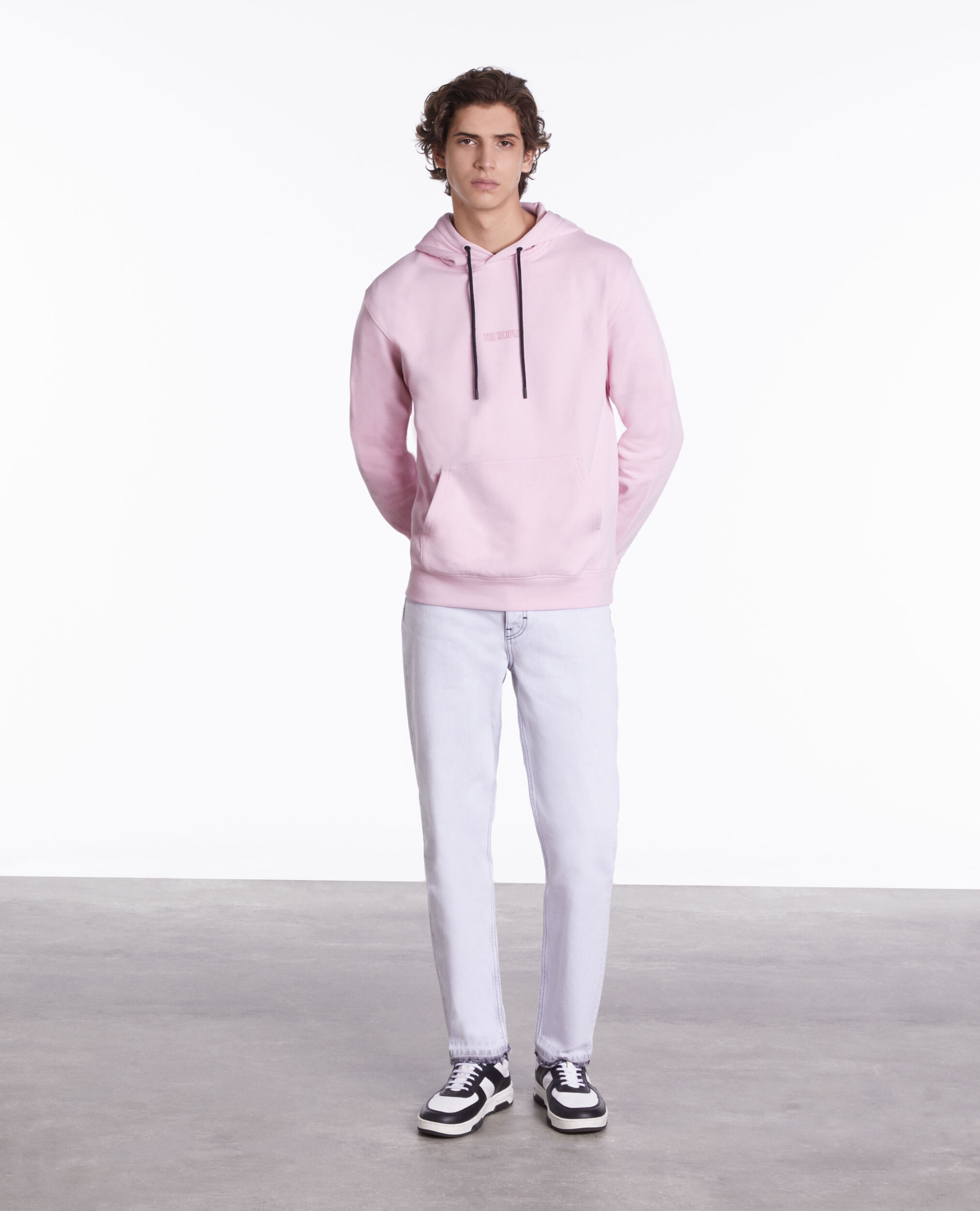 Sweatshirt à capuche rose avec logo