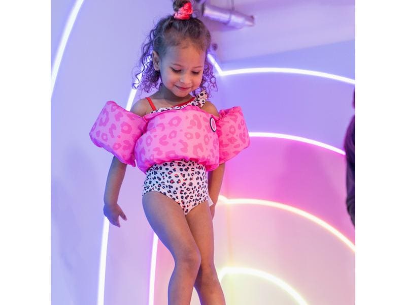 Swim Essentials Schwimmflügel Gurt 2-6 Jahre Leopard Pink Pfützenspringer mit Panther-Print