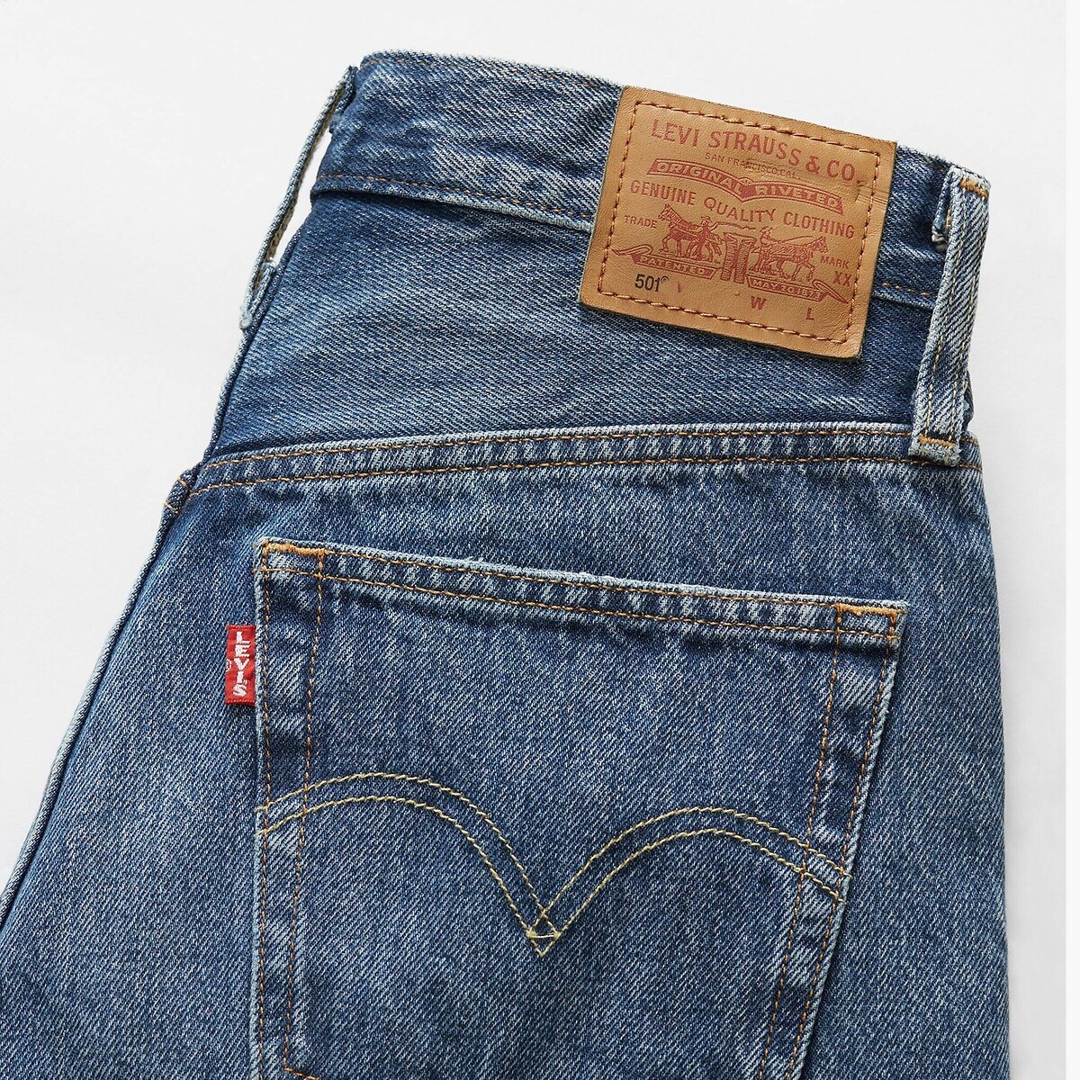 LEVI'S<br>Calção 501® Médio até a Coxa