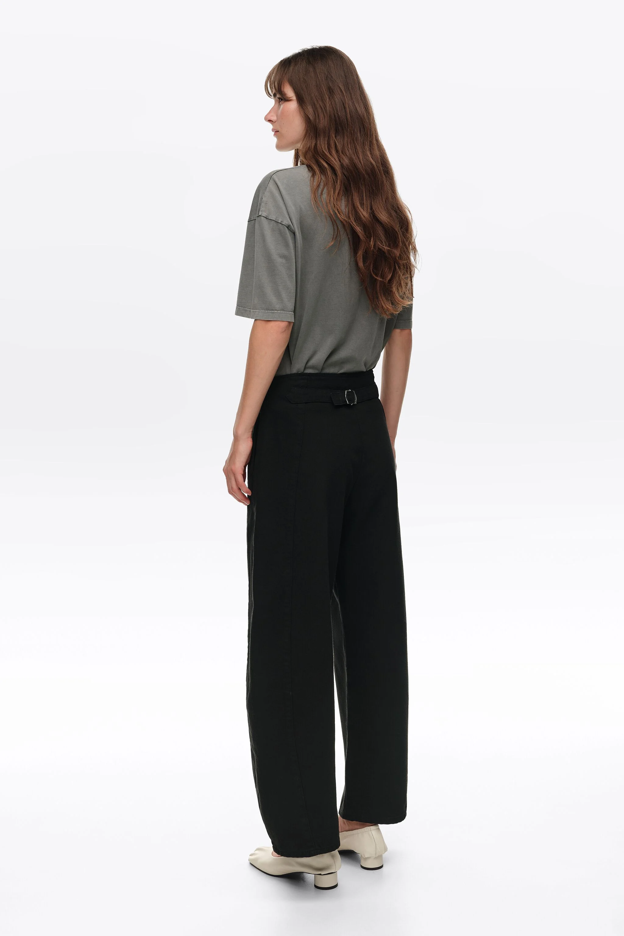 BARREL - Calça jeans preta com fivela