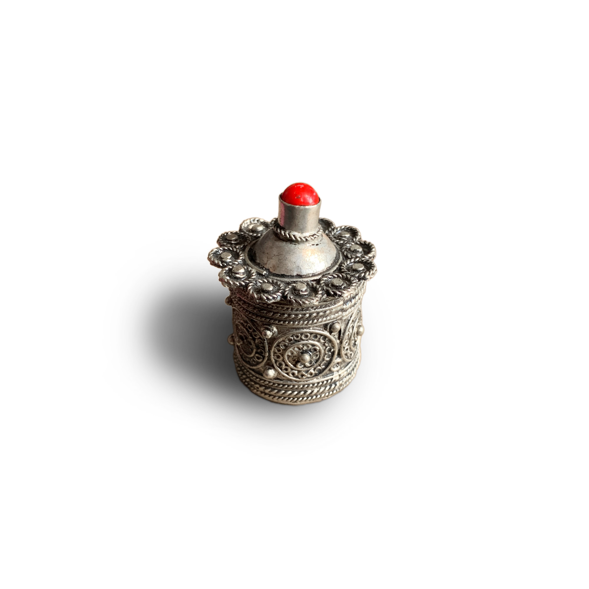 Metall-Schmuckdose, silber Ø 3,2 cm, H 3,9 cm von fischer's lagerhaus