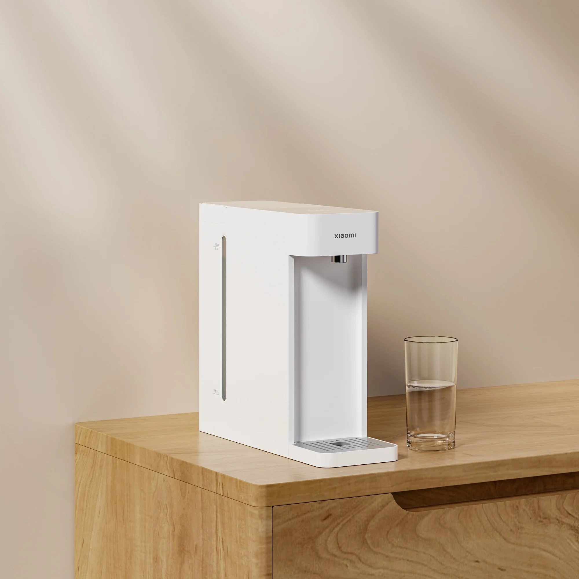 (3L) Warmwasser Spender Heisswasser Getränkespender für Tee / Babyflaschen / Suppen (BHR9018EU) - Weiss