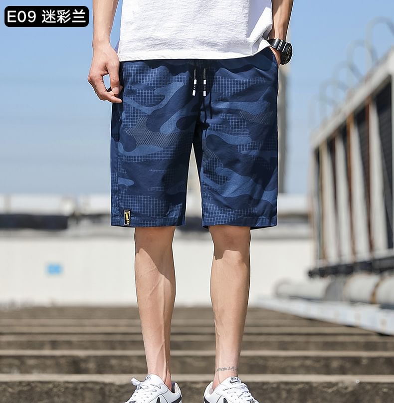 Lefitt - Shorts met trekkoord en camouflageprint