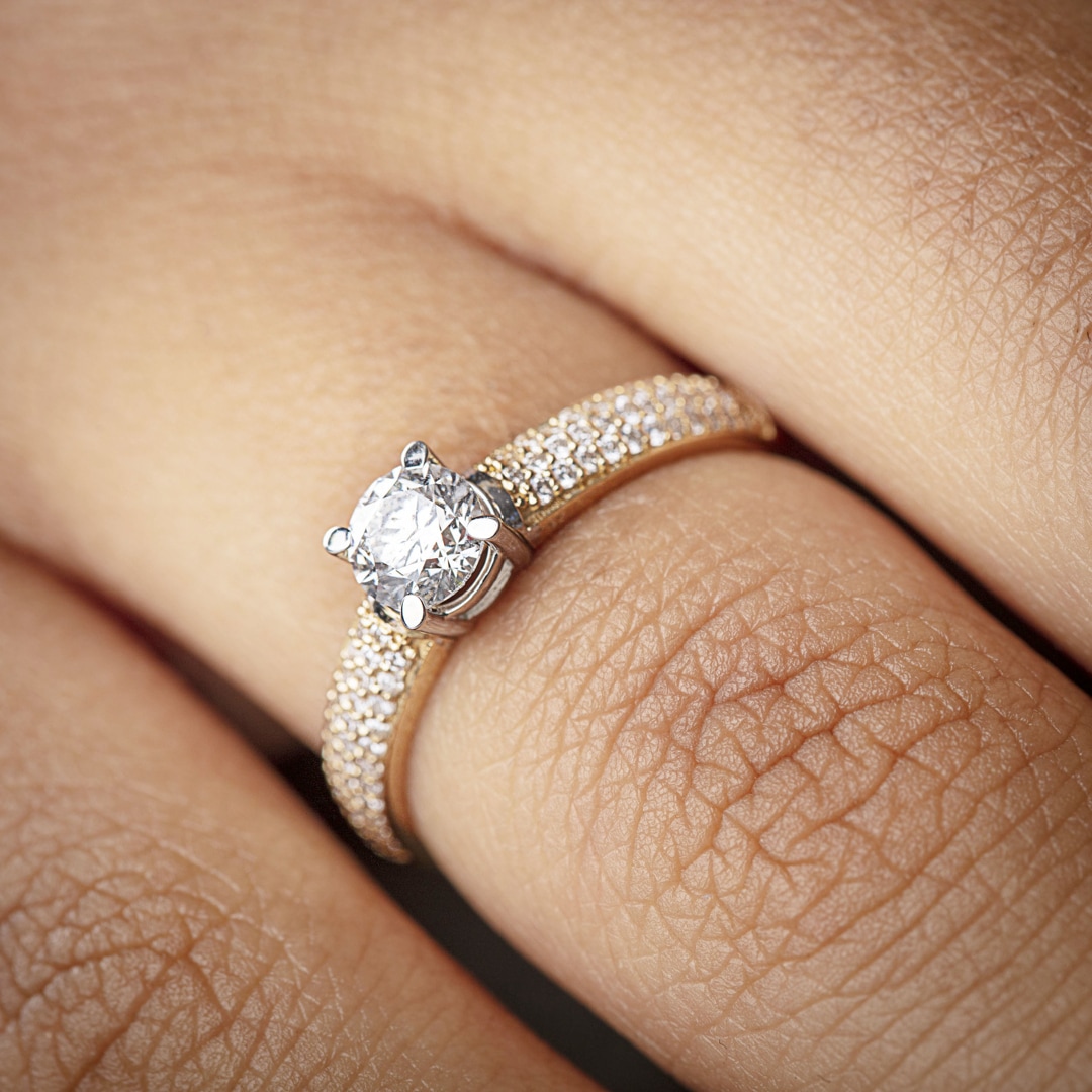 Verlobungsring 750/18 K Gelb- / Weissgold mit Diamanten 0.77 ct H/si