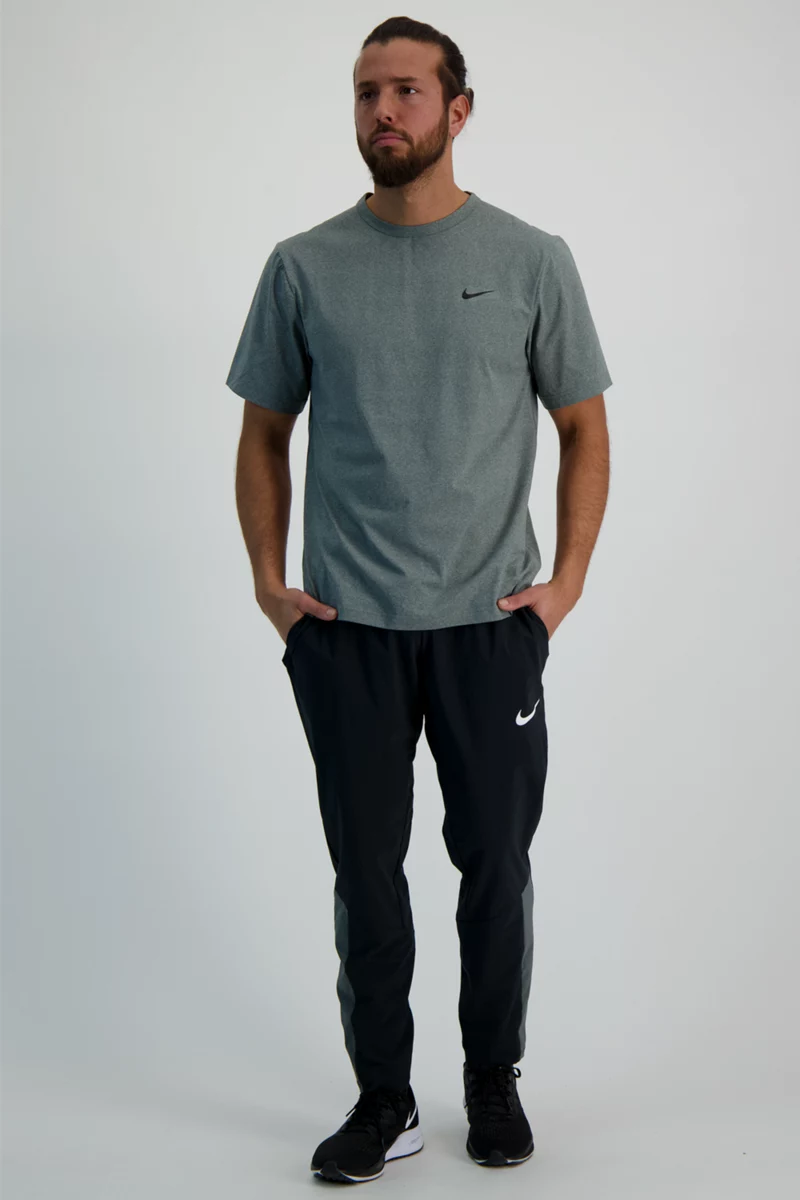 Nike Dri-FIT UV Hyverse Herren T-Shirt