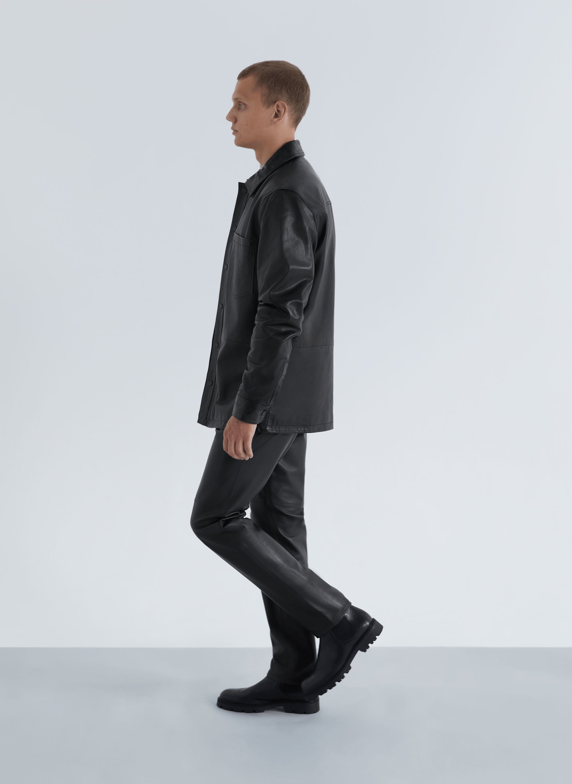 Surchemise droite col classique en cuir | Noir
