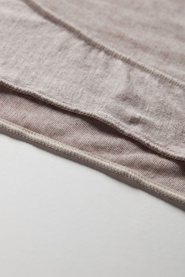 Blusa sem mangas ultraleve em modal e cashmere