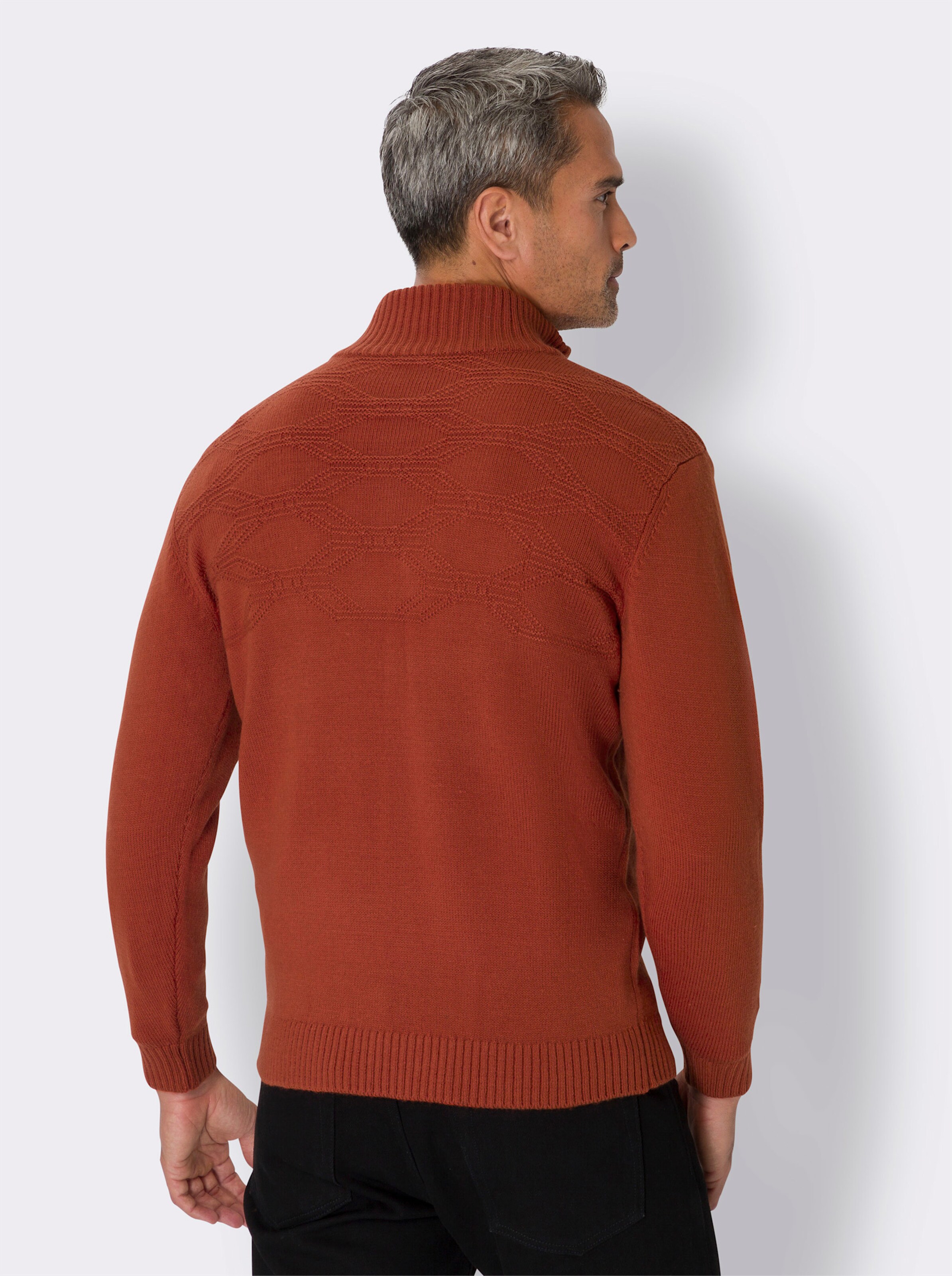 Stehkragen-Pullover