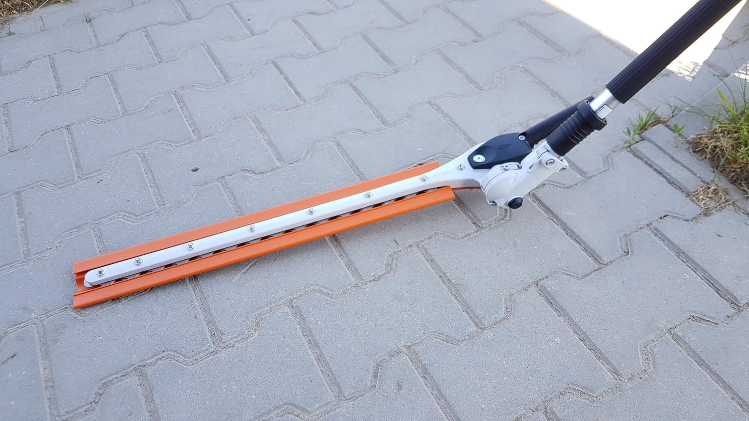 Stihl 42437405003 HL-KM 145° Grad Anbauwerkzeug Heckenschneider Kombiwerkzeug