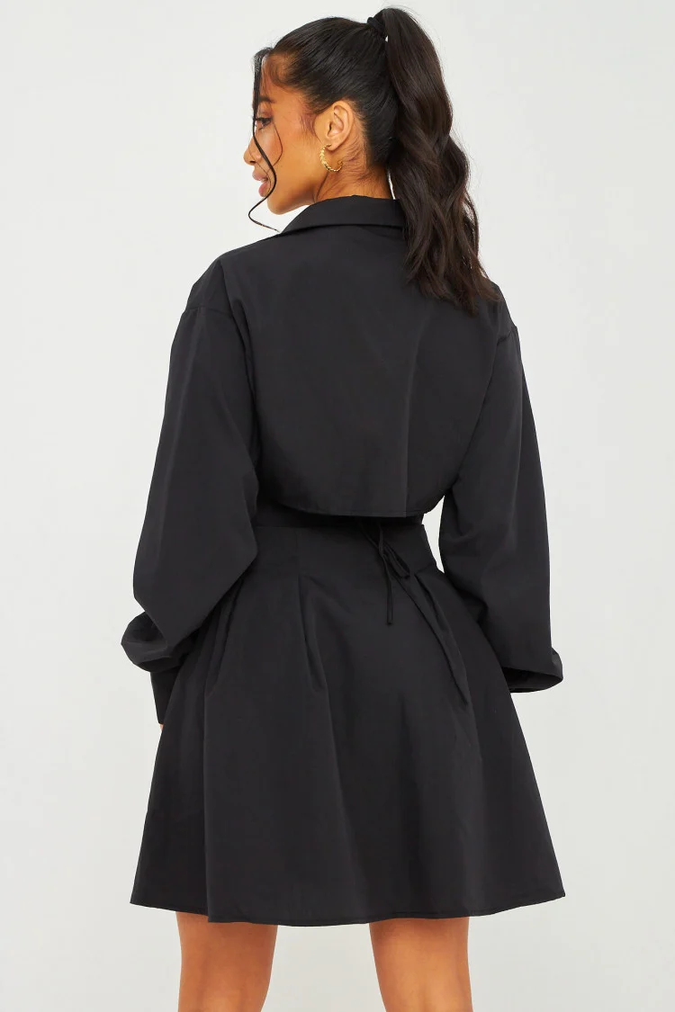 Robe noire ajourée dans le dos effet corset