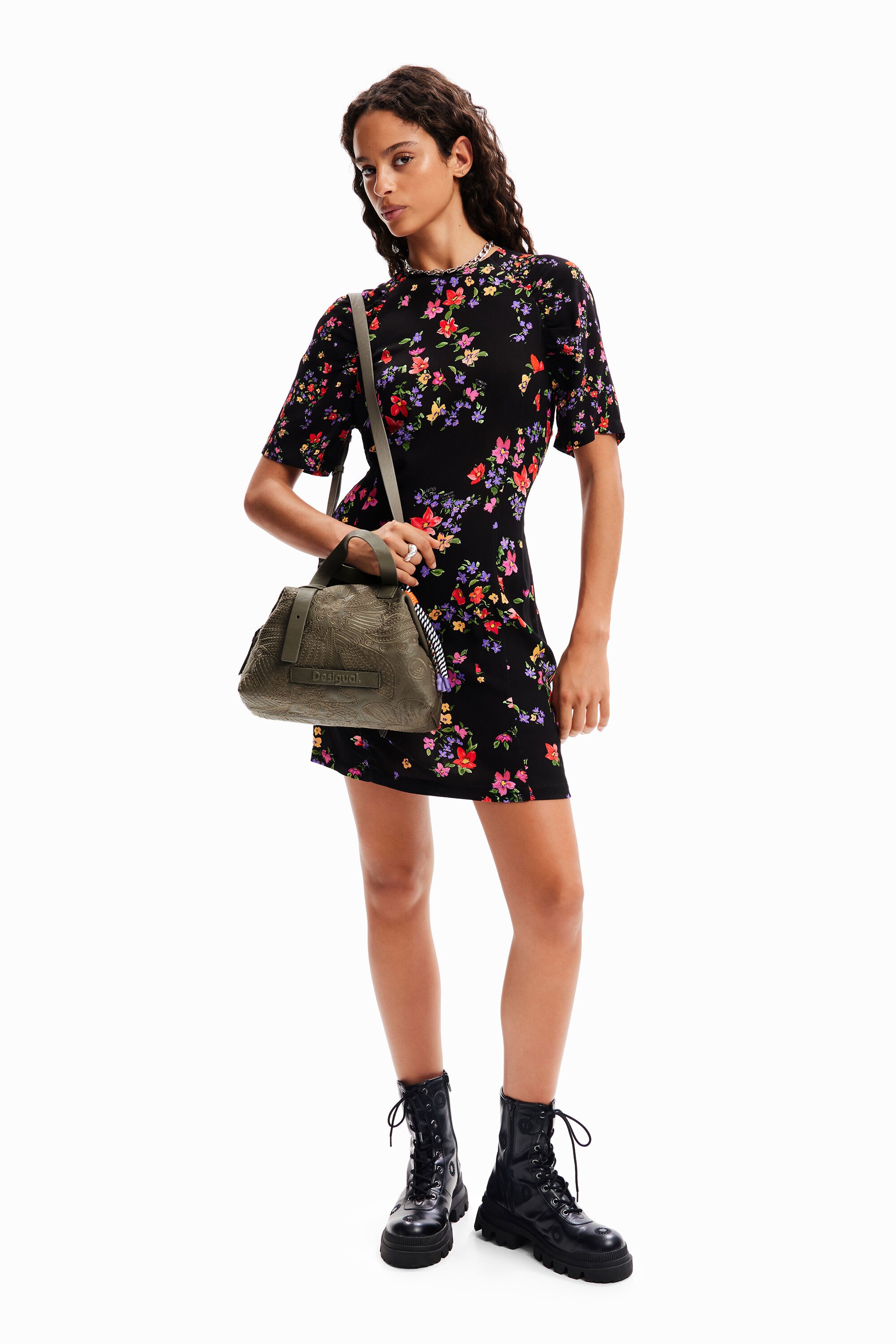 Sac moyen broderie fleurs