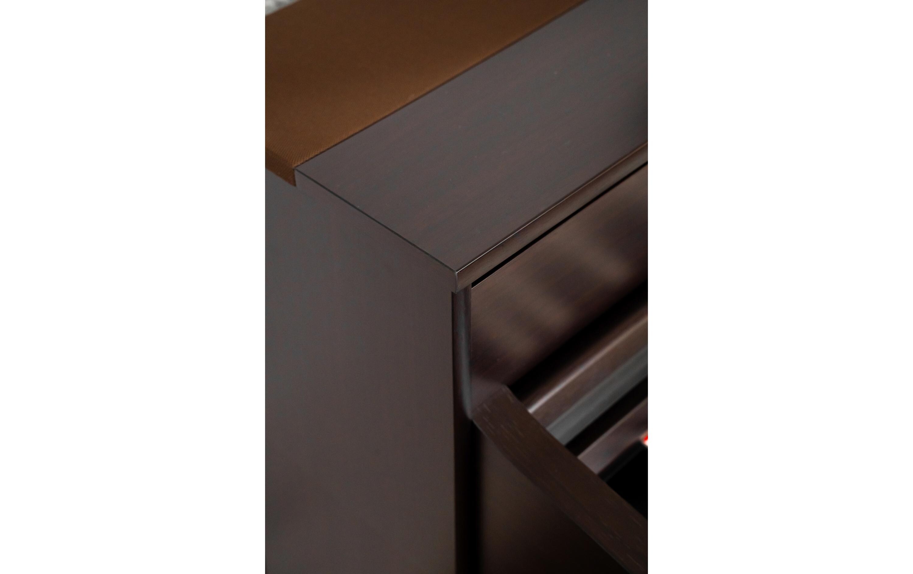E-Piano CA-701 – Palisander<br>Digitalpiano mit Bluetooth-MIDI- und Audio-Konnektivität sowie USB-Anschlussmöglichkeit