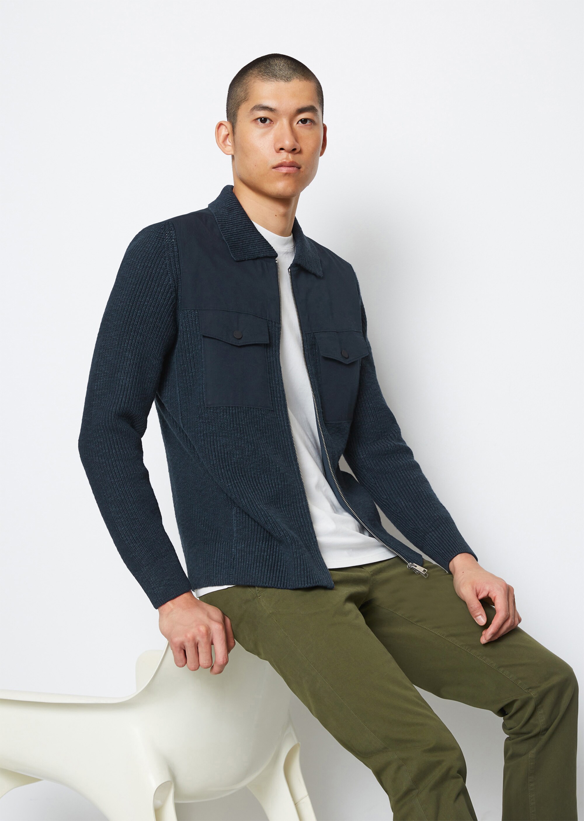 Hybrid-Strickjacke regular mit gestrickten und gewebten Partien