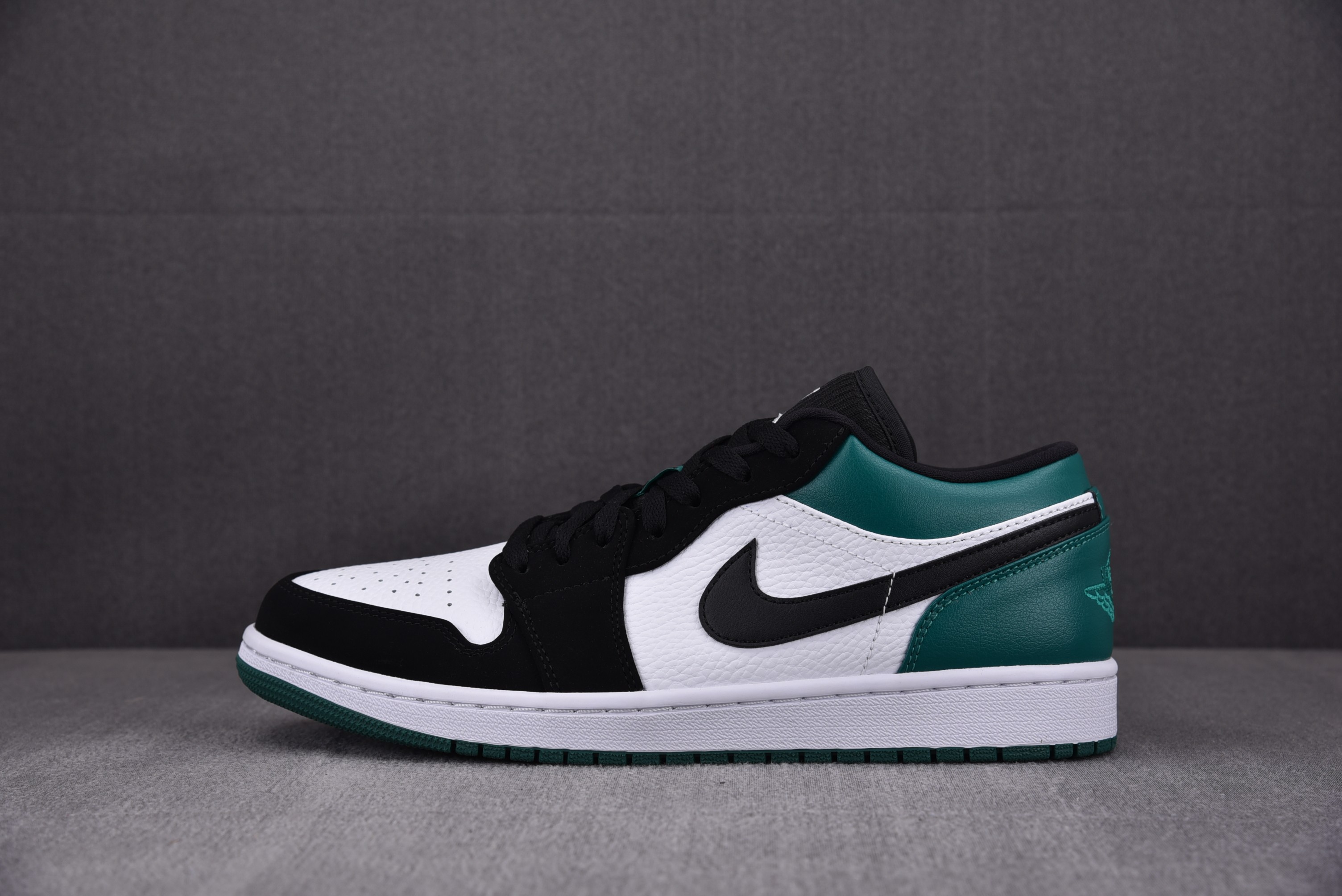 Jordan 1 Low White Black Mystic Green