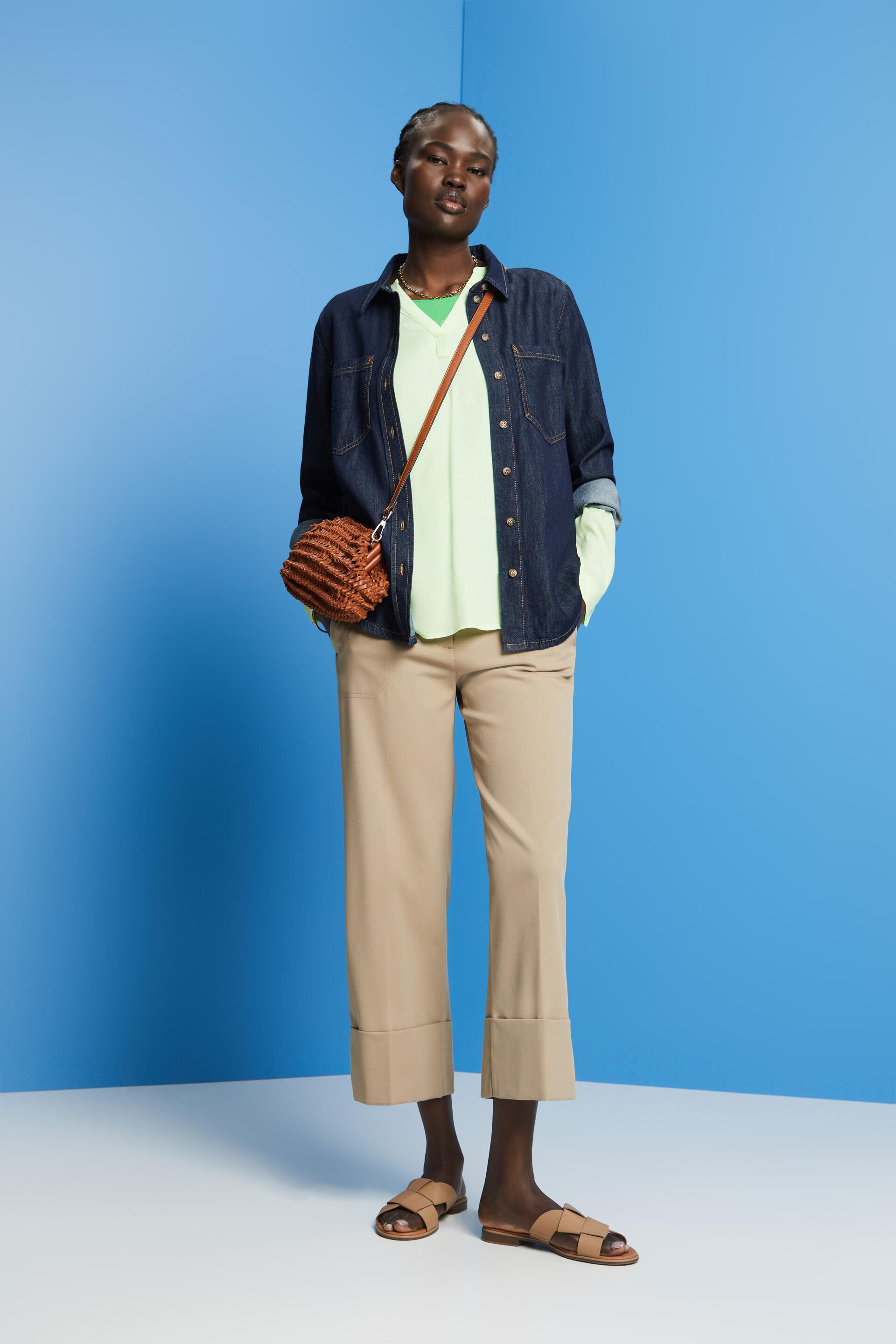 Blouse en crêpe à encolure fendue