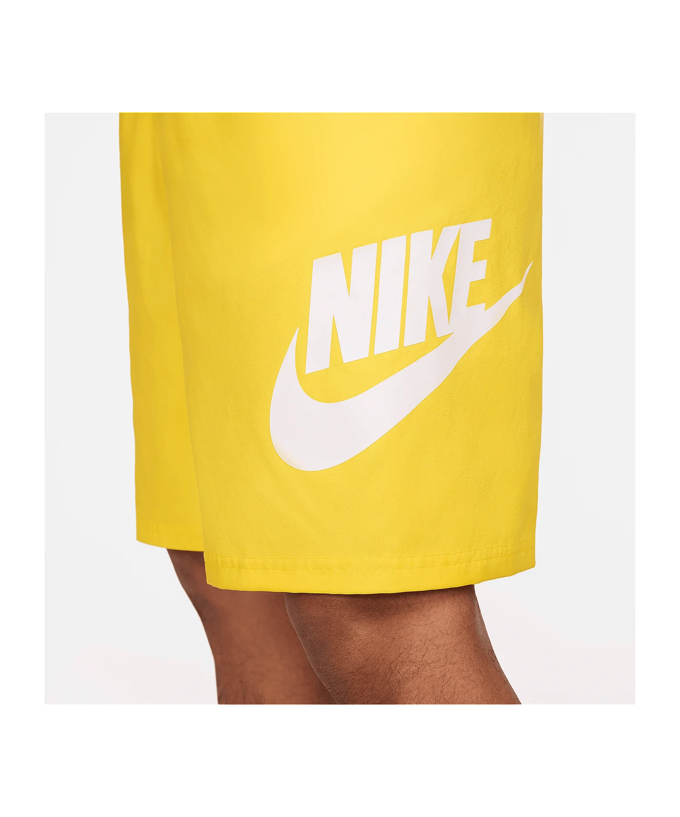 Nike Club Woven Short Gelb F718