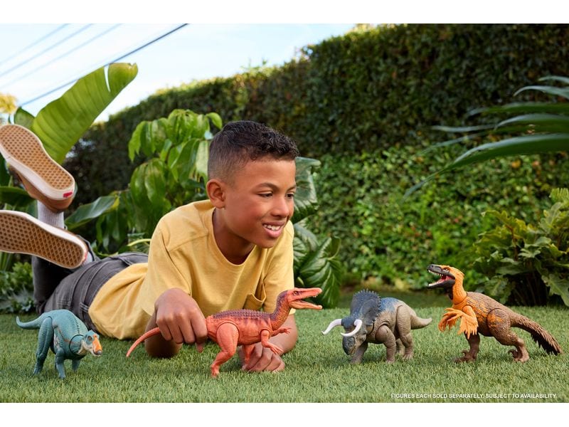 Mattel Jurassic World Wild Roar Nasutoceratops Interaktive Dinosaurierfigur