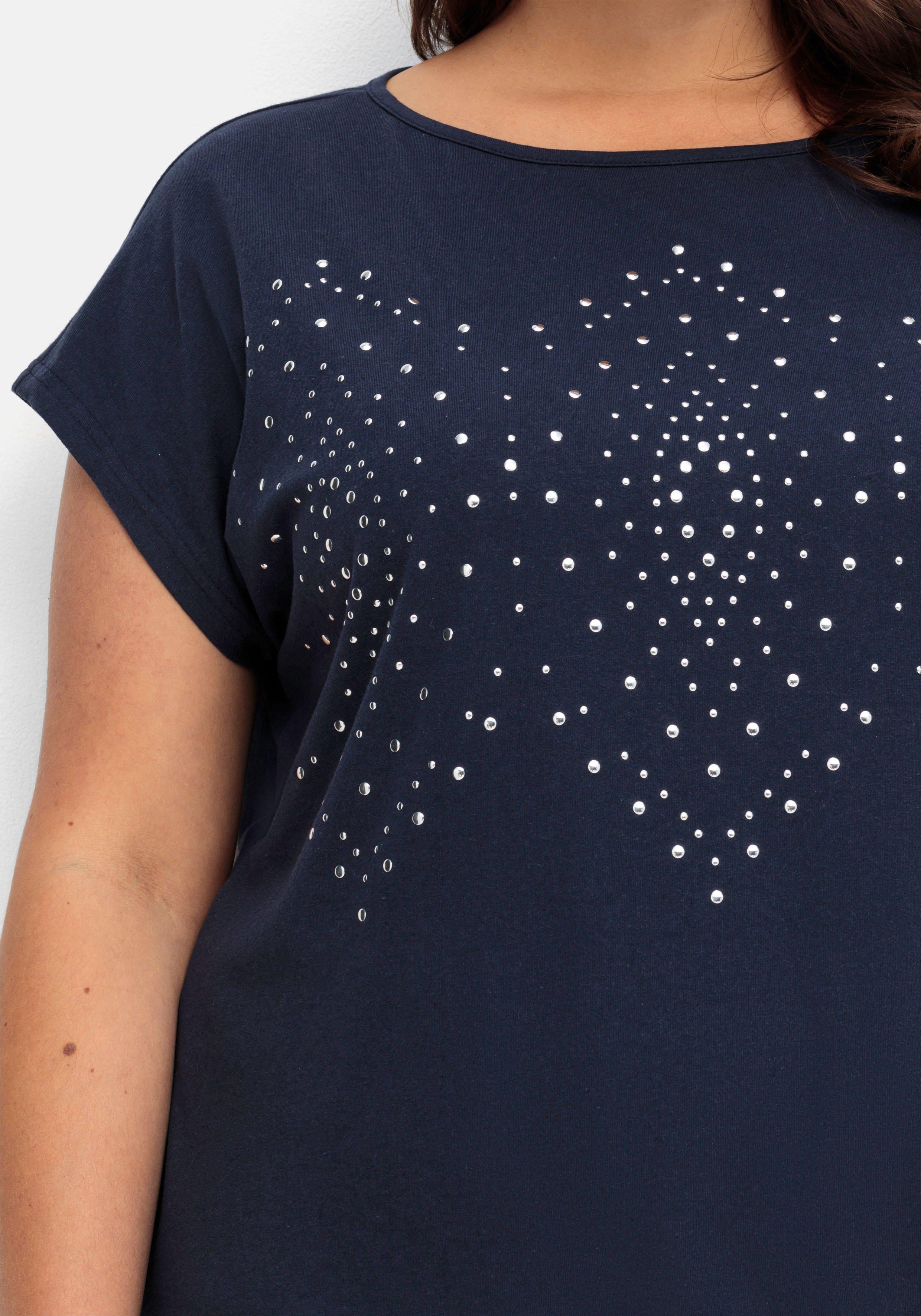 Jerseyshirt mit Ziernieten, leicht verlängerte A-Form